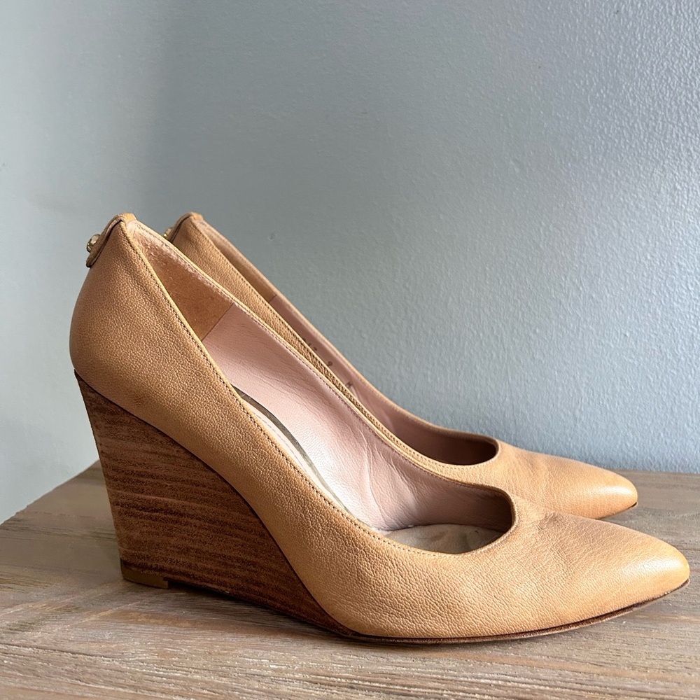 Stuart Weitzman Camel Wedges